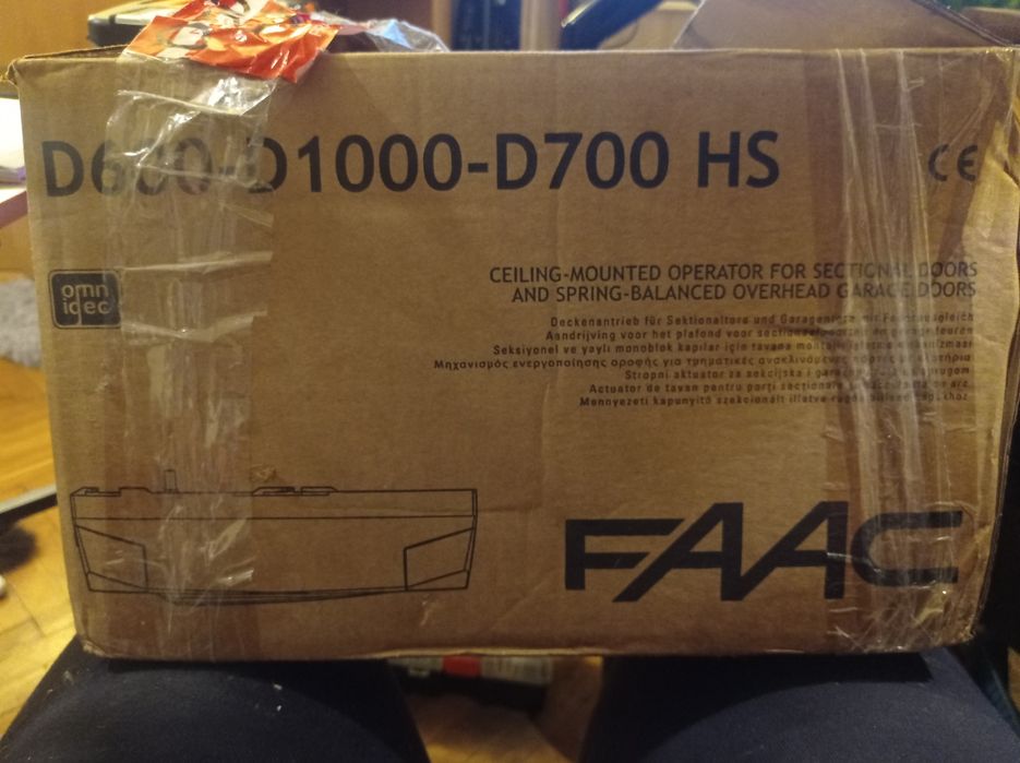 Napęd sufitowy do bramy garażowej