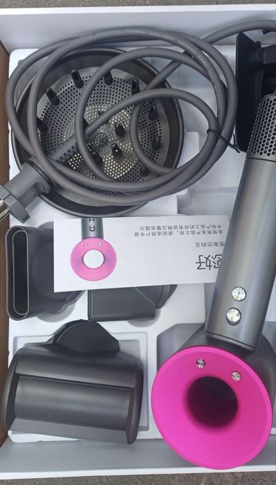Фен dyson  з 5 насадками