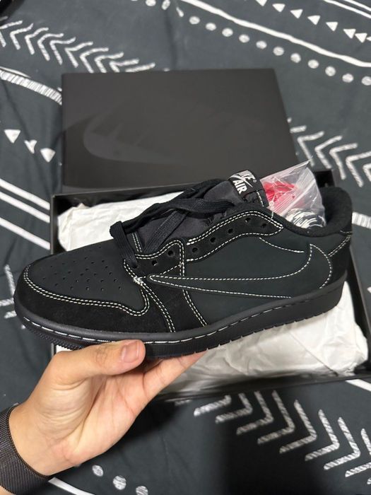 36/45 Jordan 1 Low x Travis Scott (in box)