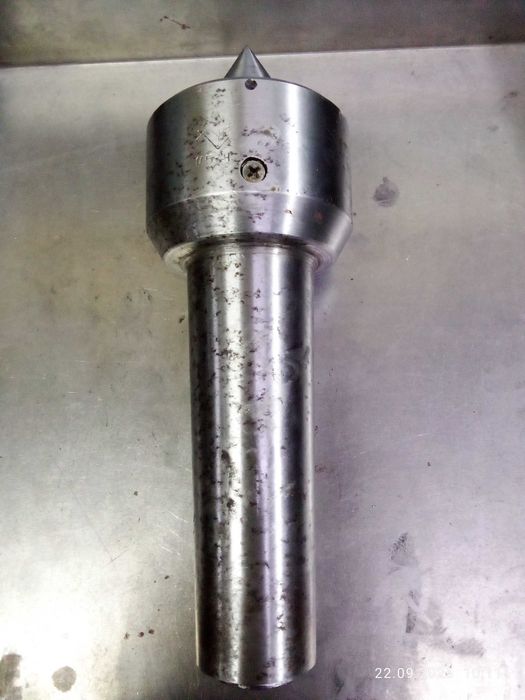 Центр  вращения станочный универсальний КМ5