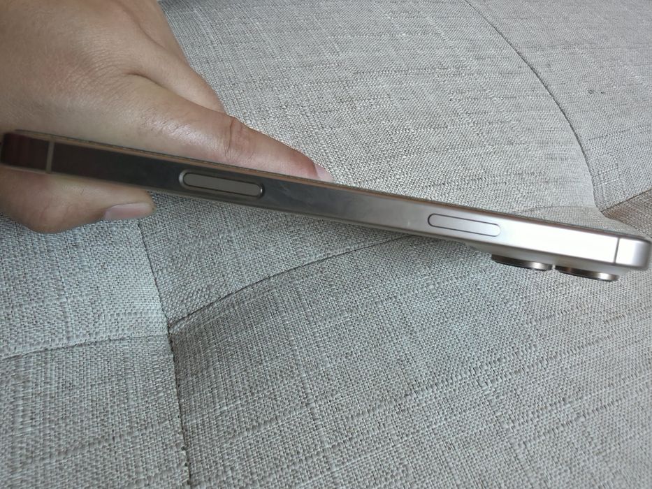 Vendo  iPhone 16 Pro Max - 1TB - Titânio