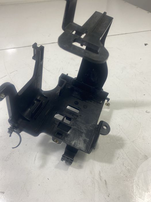 Harley Davidson 48 Sportster XL Mocowanie-Obudowa Akumulatora A402