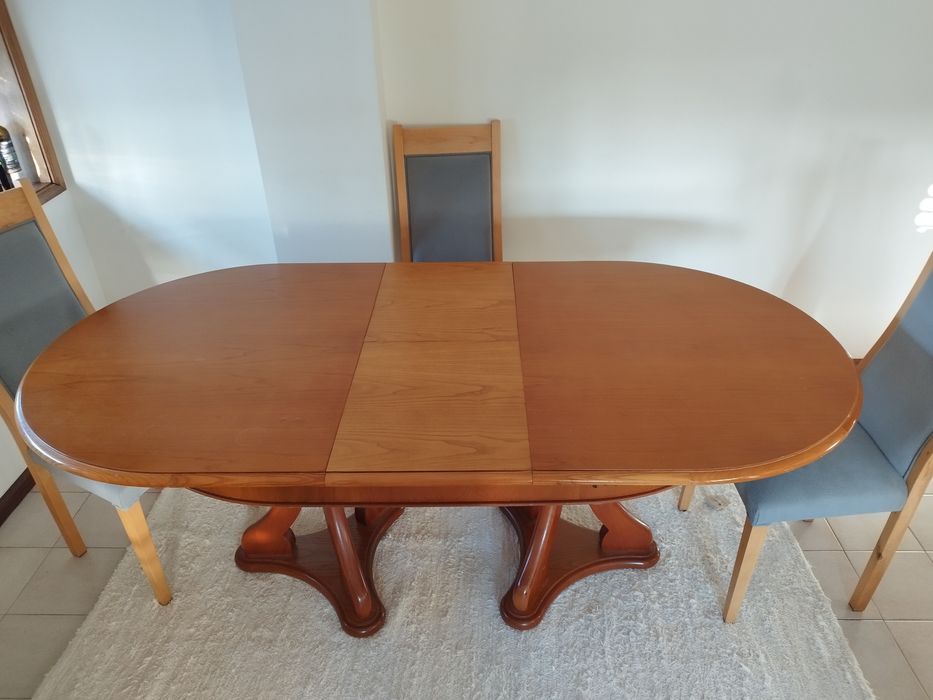 Mesa de sala de jantar extensível