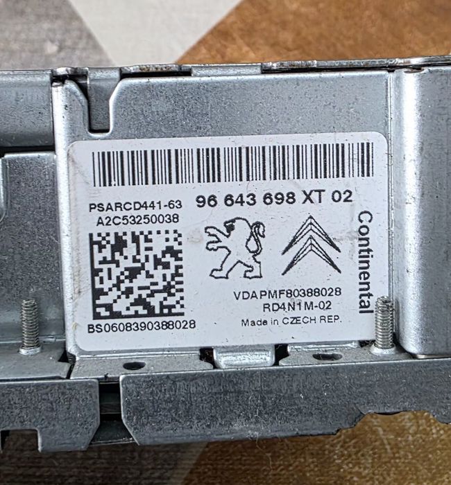 Rádio-Peugeot  citroen c4 +