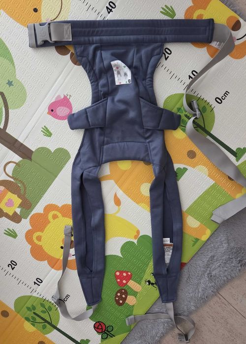 Ergobaby  EMBRACE Newborn+ 23cm-58cm