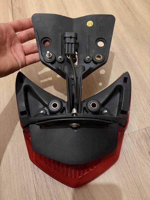 Farol traseiro original ducati hypermotard 1100