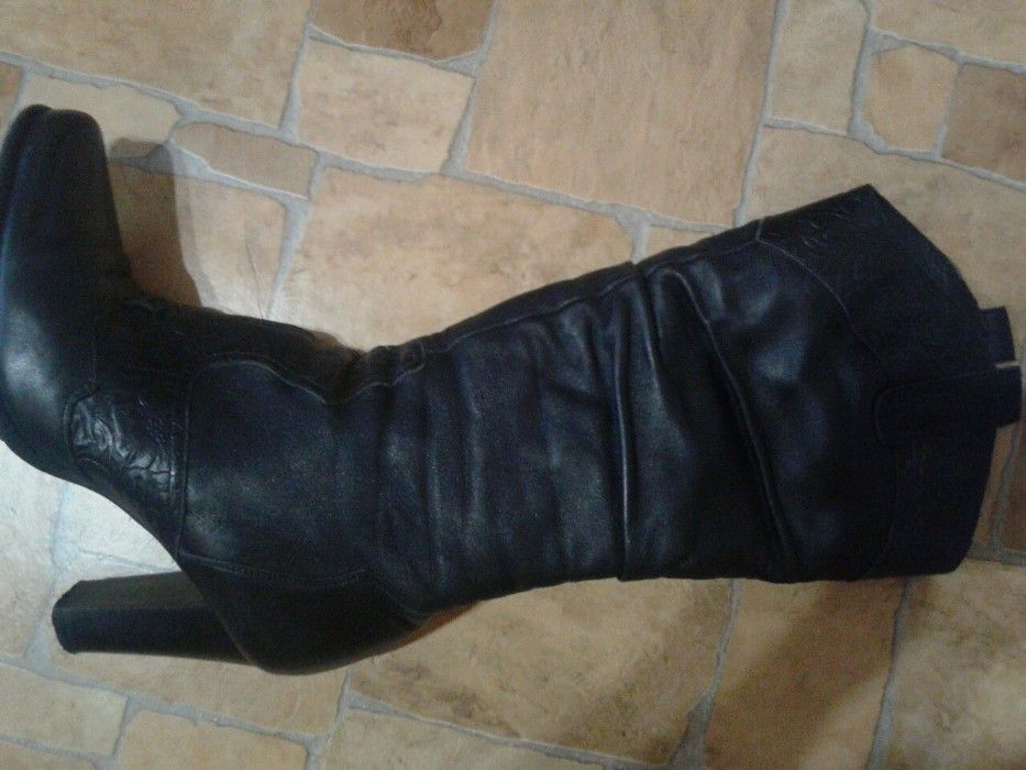 Сапожки зимние             .