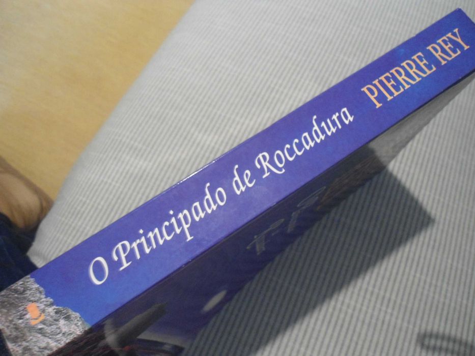 O Principado de Roccadura por Pierre Rey