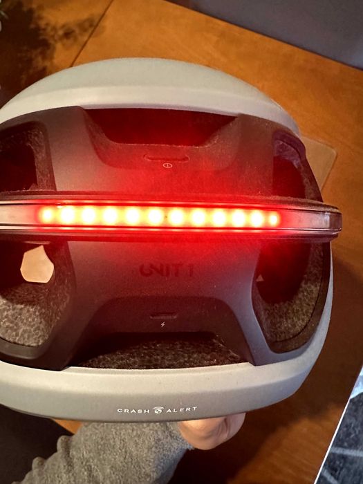 Capacete inteligente AURA UNIT1