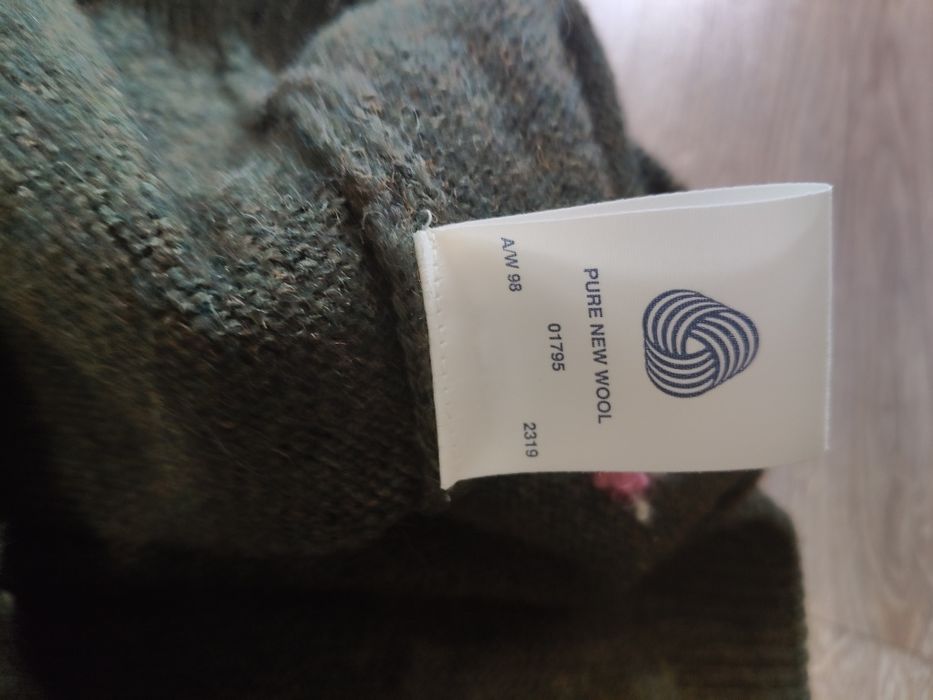 Sweter Tulchan..