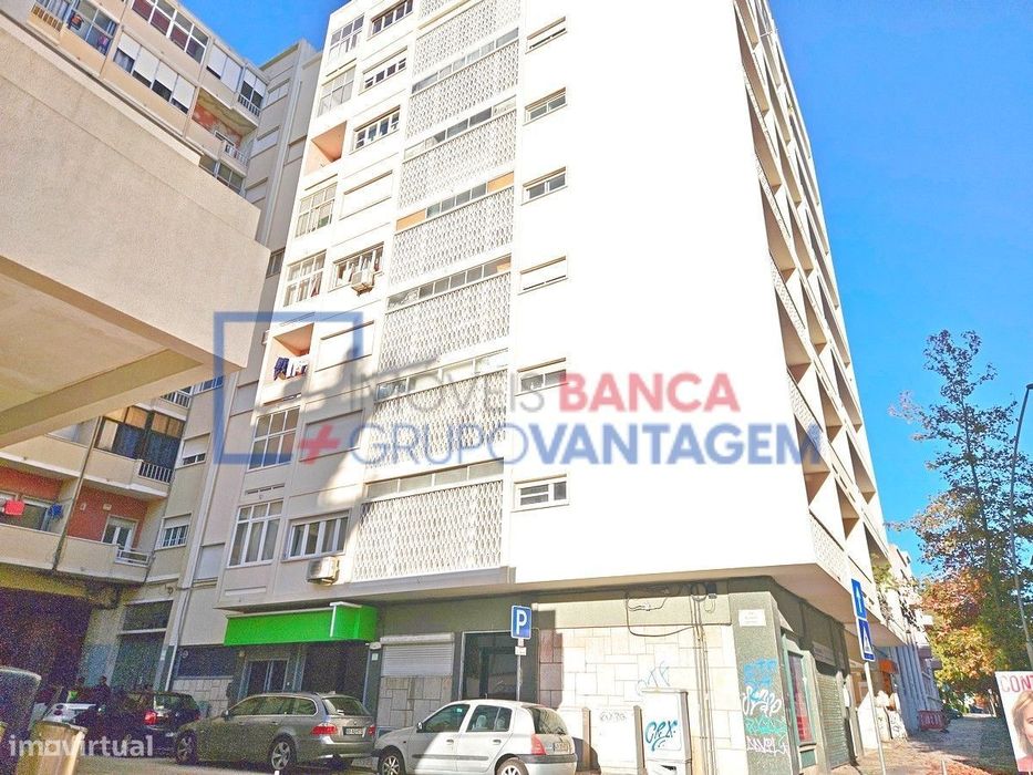 Apartamento T3, 80 m2 Barreiro l Bem Localizado