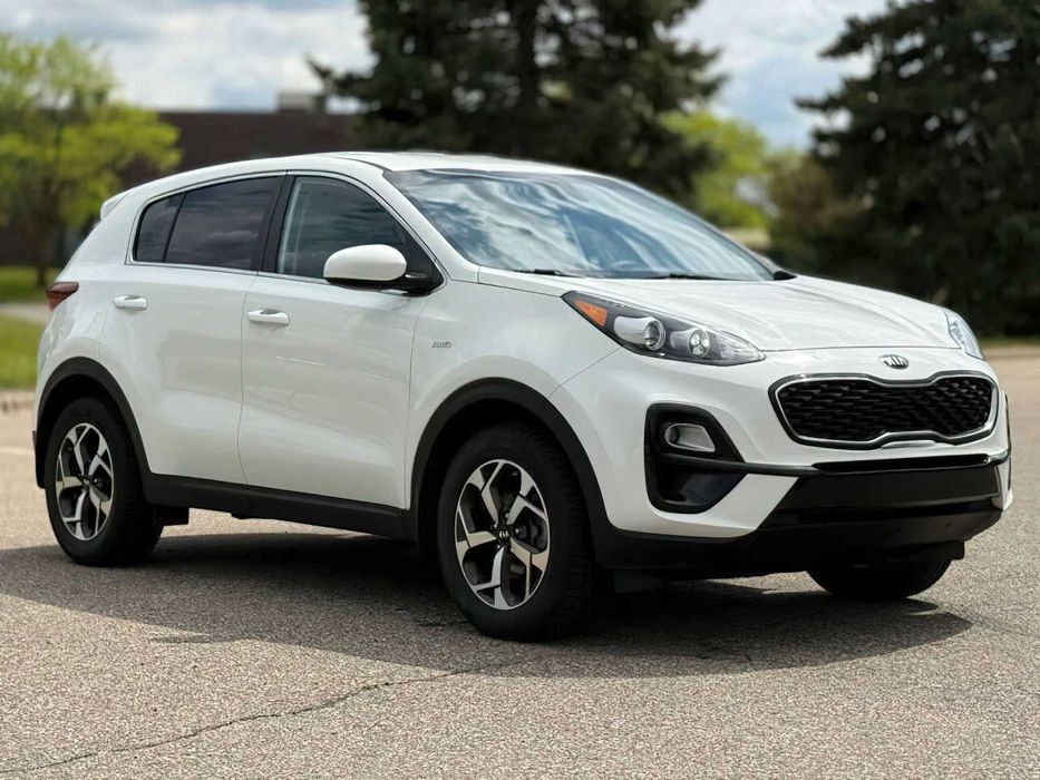 Kia Sportage LX      2020