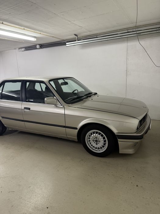 Bmw e30 316 sedan 1988