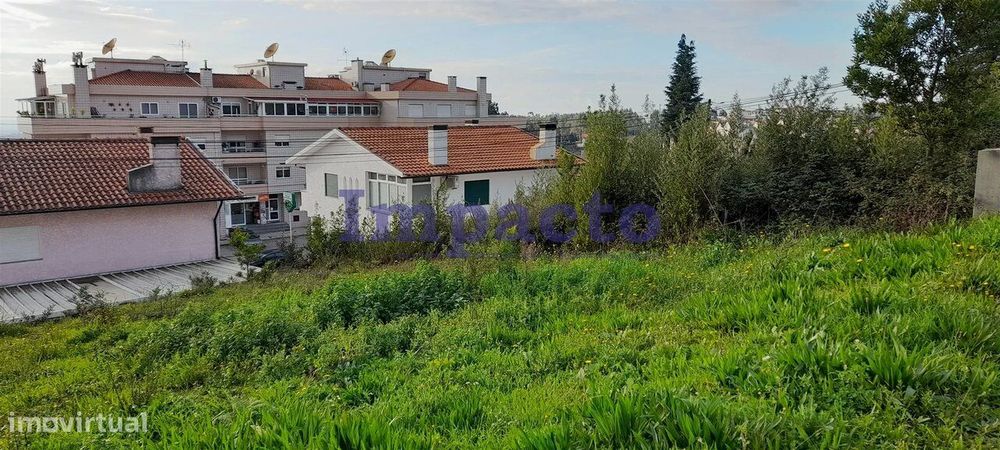 Lote de Terreno para construção em Vila de Cucujães