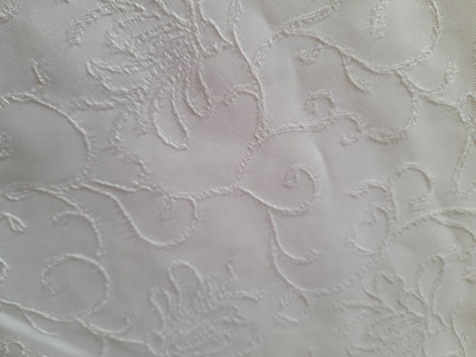 Duzy , nowu śnieżnobiały obrus 165 x 330 cm
