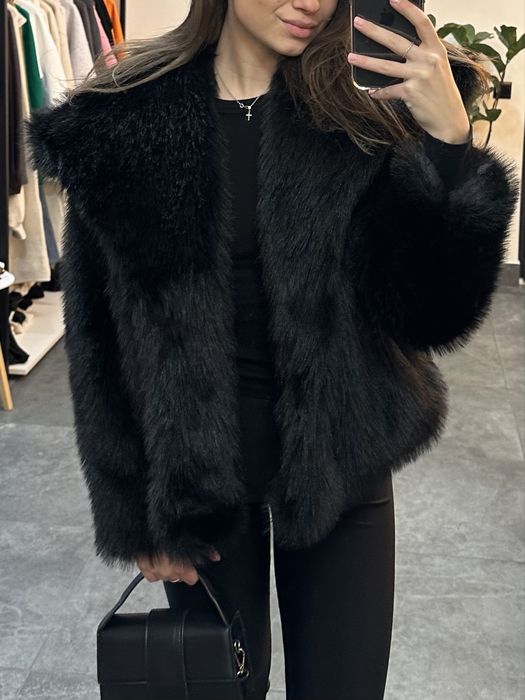 Шуба/шубка чорна штучне хутро