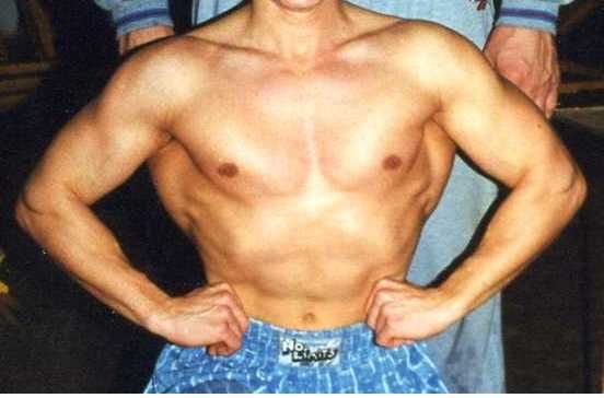 Тренажер верхньої тяги, блочний - для широчайших