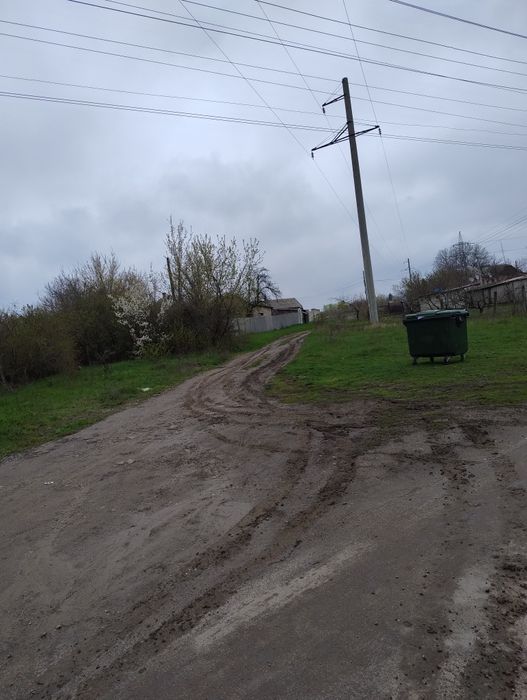 продам участок под застройку м.Південне  под  застройку дома или дачии