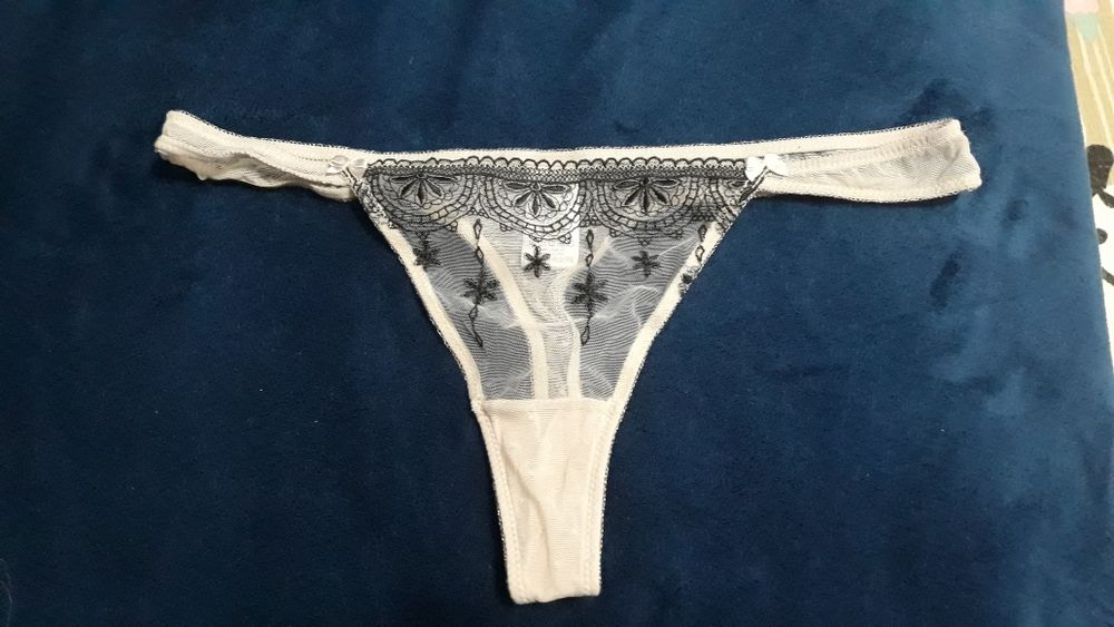 Majtki stringi Next rozmiar 40