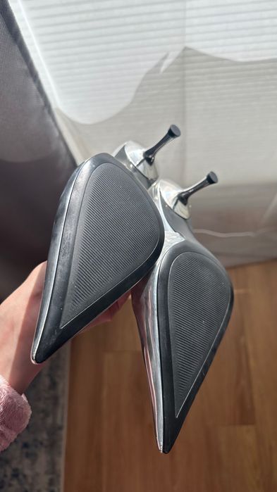 Nowe, obłędne czółenka holo srebrne MANGO! Okazja!