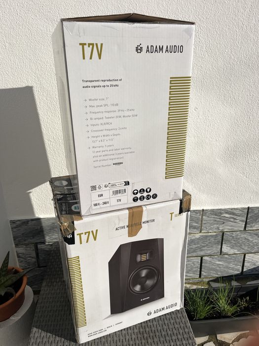 ADAM Audio T7V - par de monitores audio