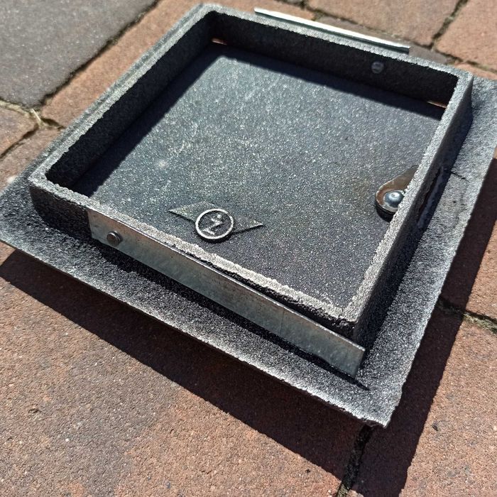 Drzwiczki żeliwne wyczystkowe rewizyjne wyciorowe