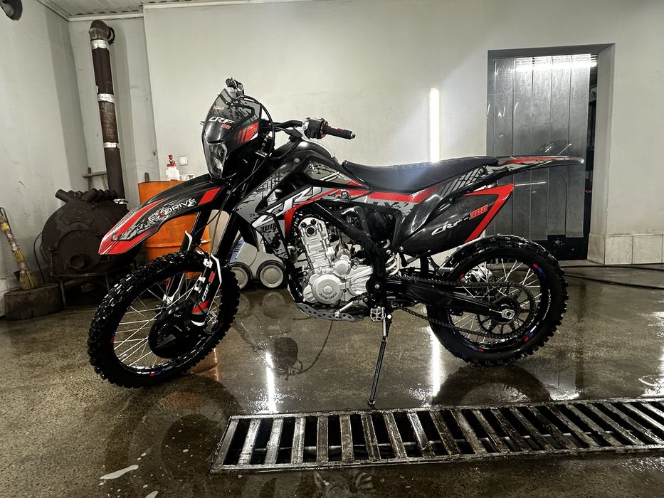 Продам EXDRIVE CRF 300