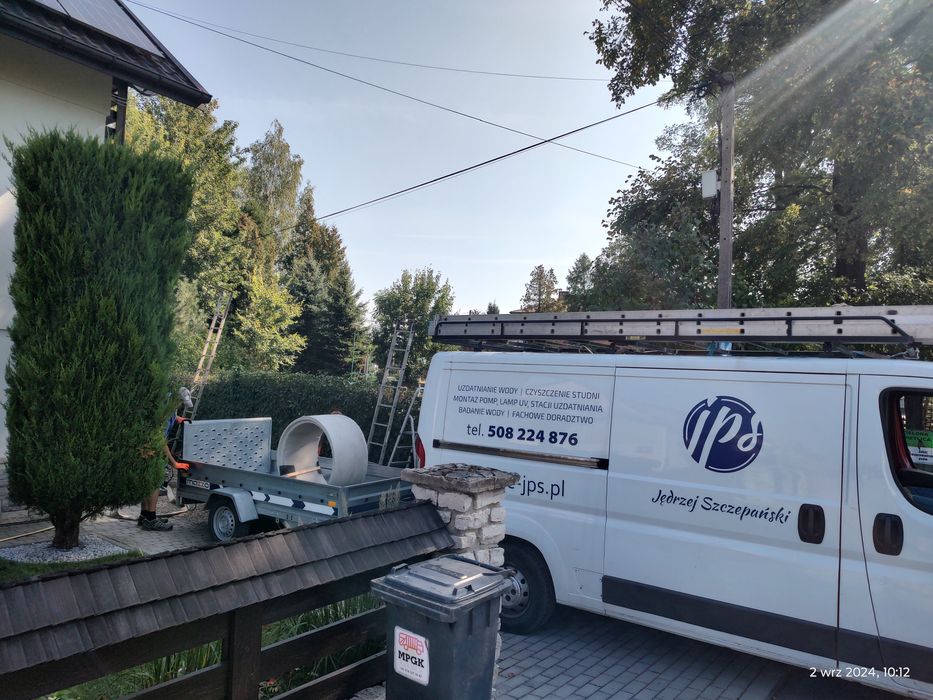 Czyszczenie studni, odmulanie, dezynfekcja, montaż pomp