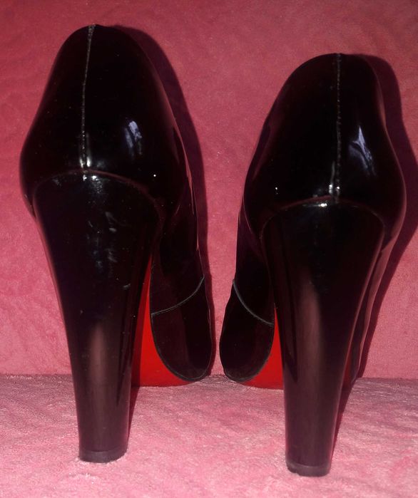 Czarne lakierowane Szpilki skórzane Conhpol BIS 37