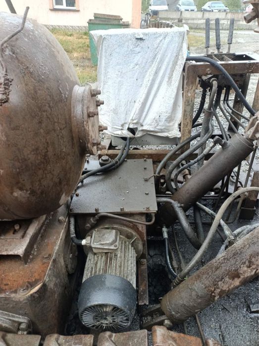 Буровий верстат СБУ-100