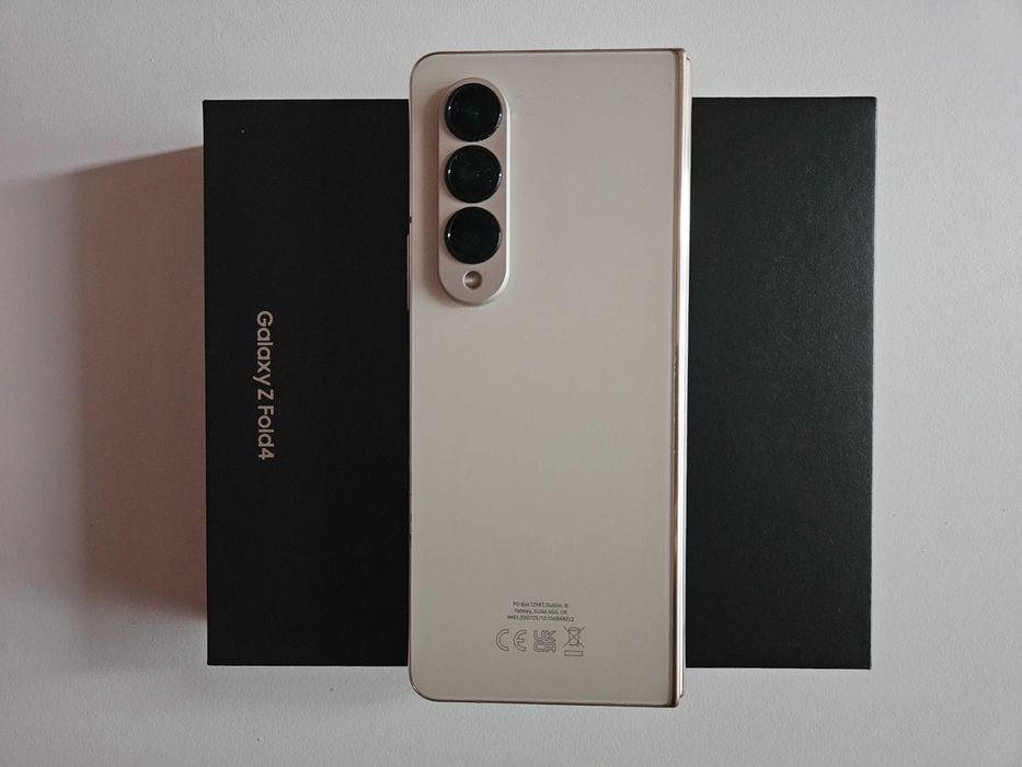 Telefon Samsung Galaxy Z Fold 4 5G Beżowy 12/512 GB