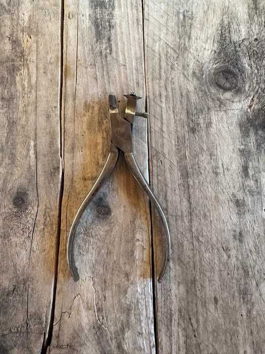 Narzędzie antyczne zegarmistrzowskie L.Hugoniot -rezerwacja Michal