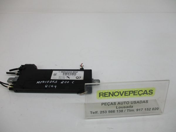 Amplificador de antena MERCEDES-BENZ Classe C (W203)