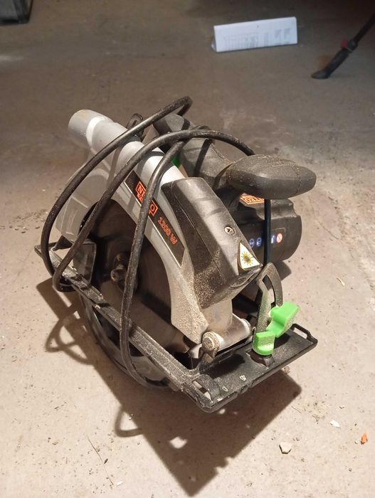 Pilarka tarczowa Niteo Tools CS0042-19  1200W z laserem - Używana