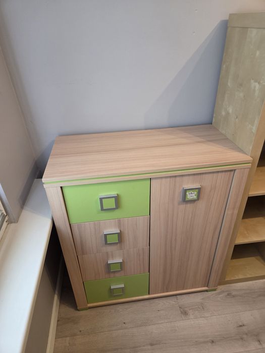 Zestaw mebli - dziecięce i salon