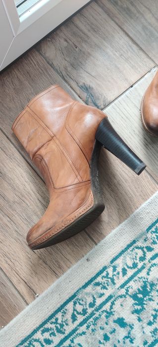 Badura kozaki szpilki botki