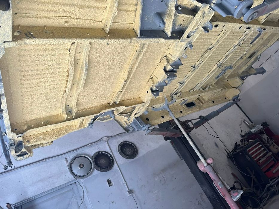 Konserwacja podwozi osobowe PIASKOWANIE