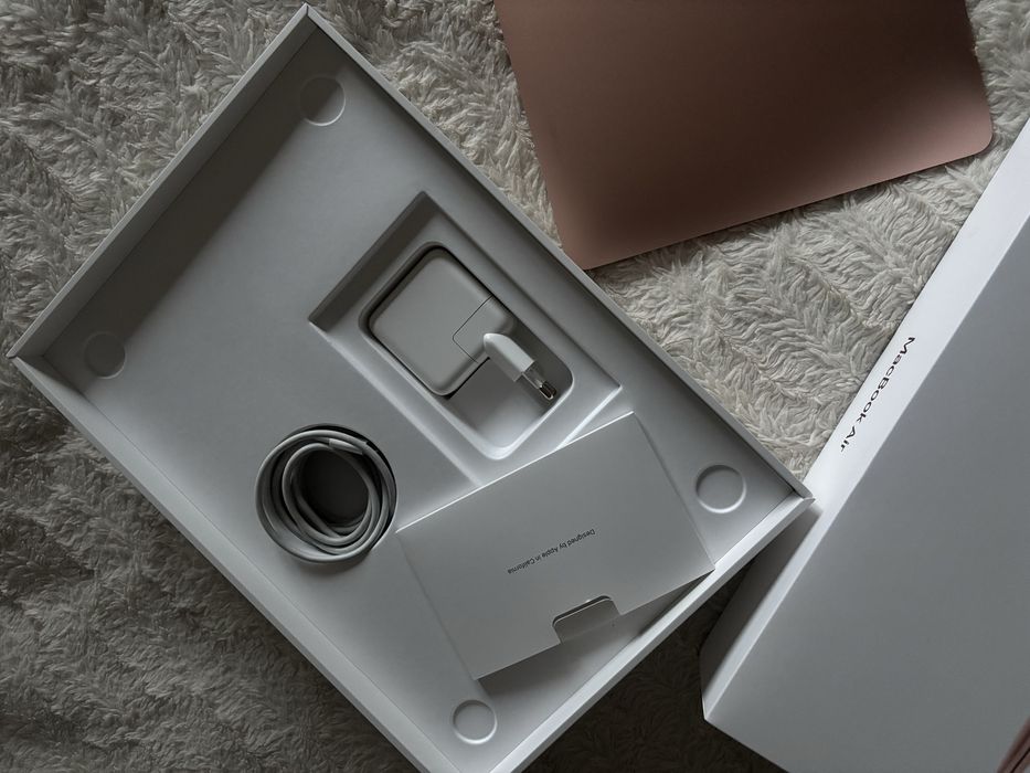 Apple MacBook Air 13 M1 8GB 256GB GOLD