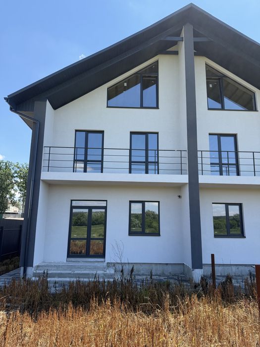 Таунхаус з ГАЗОМ - 145кв - всього за 67000 у.е- Біля Київа