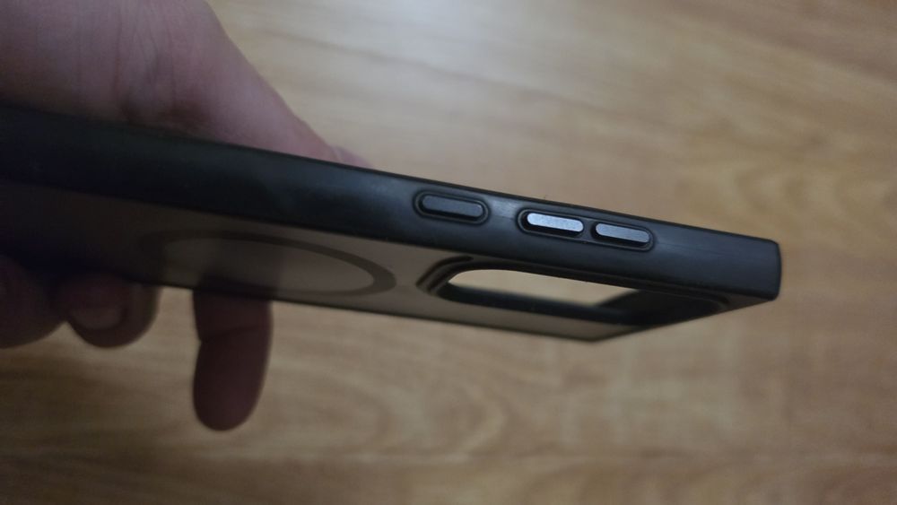 Продам чехол Samsung s24 ultra
