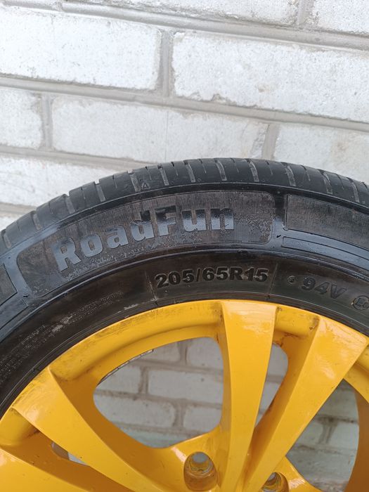 Диски з шинами R15 Опель