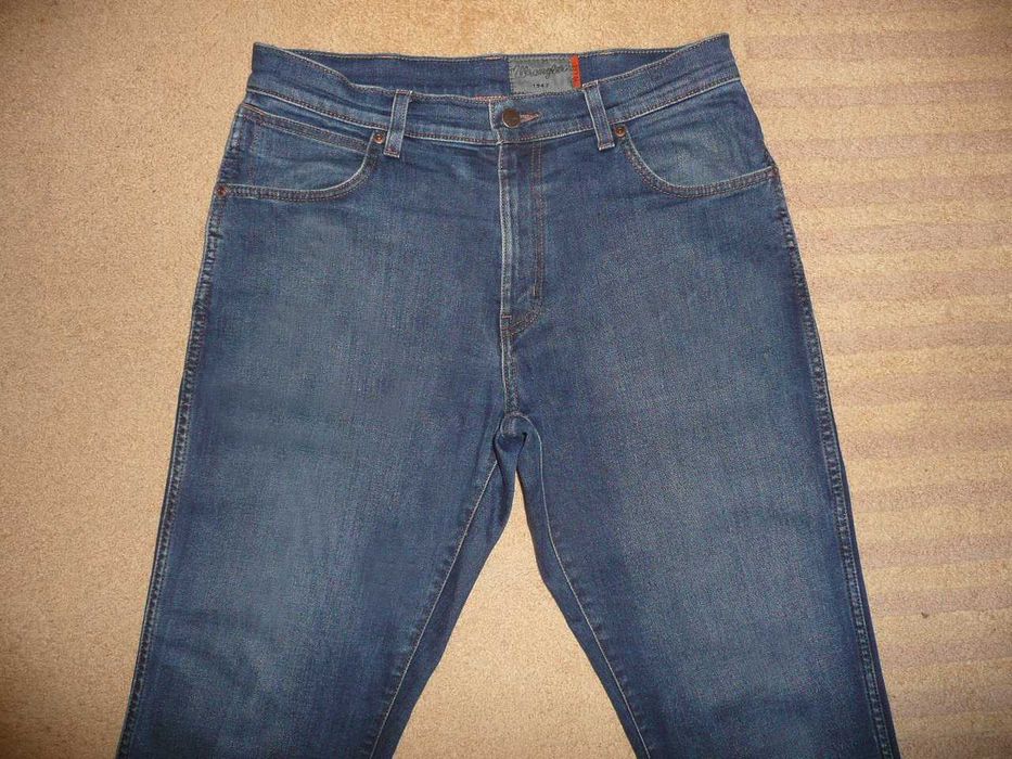 Spodnie dżinsy WRANGLER W31/L32=42/106cm texas