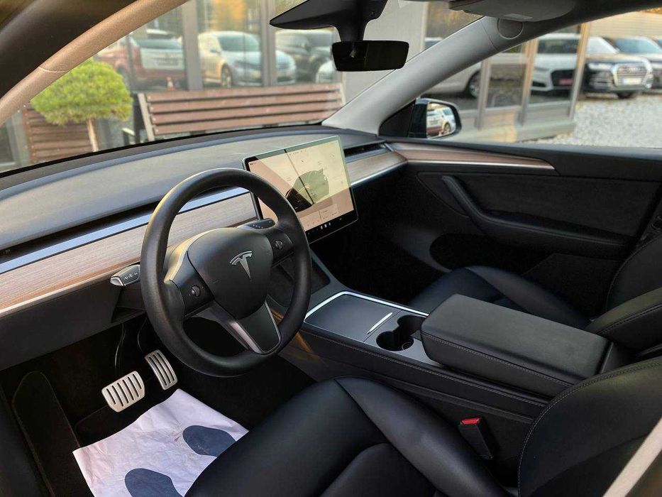 Tesla Model Y 2022 Performance