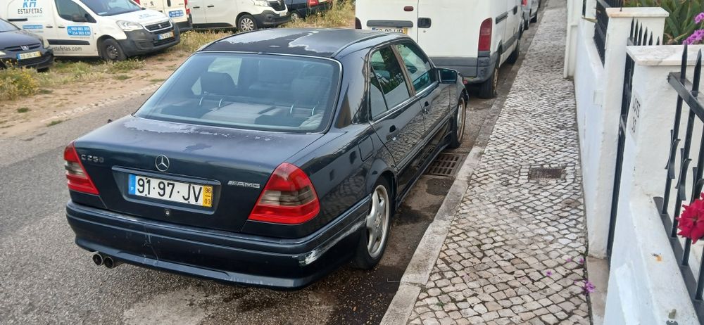 Vendo Mercedes-benz C250 Turbo Diesel  versao Amg .