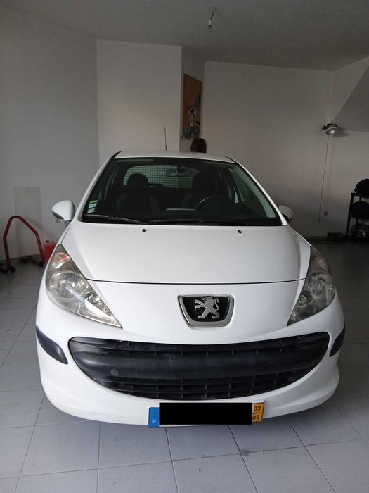 Carro Peugeot 207 Comercial