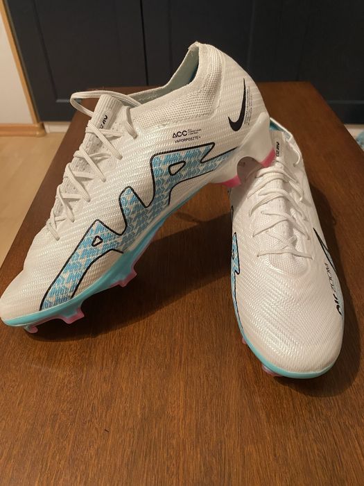 Korki pilkarskie nike 43