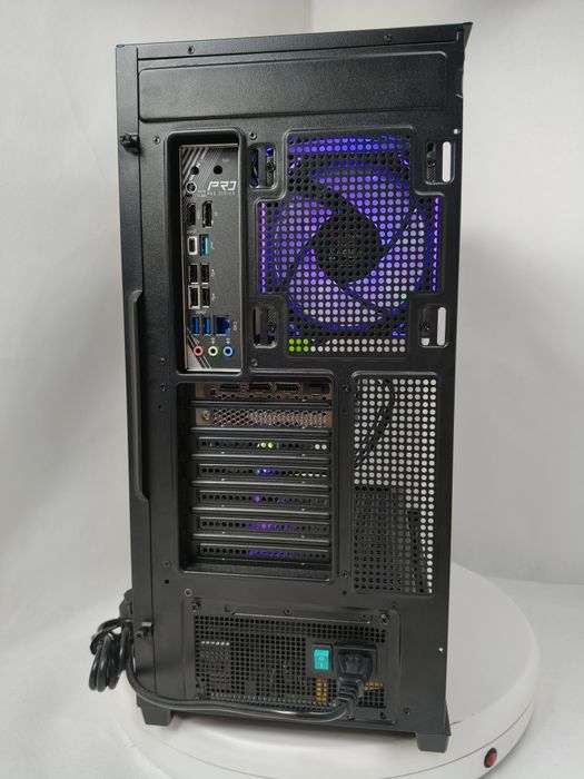 Komputer Gamingowy Ryzen 5 7600x, RTX 4070S/5070, 32 GB,SSD,Win 11 Pro