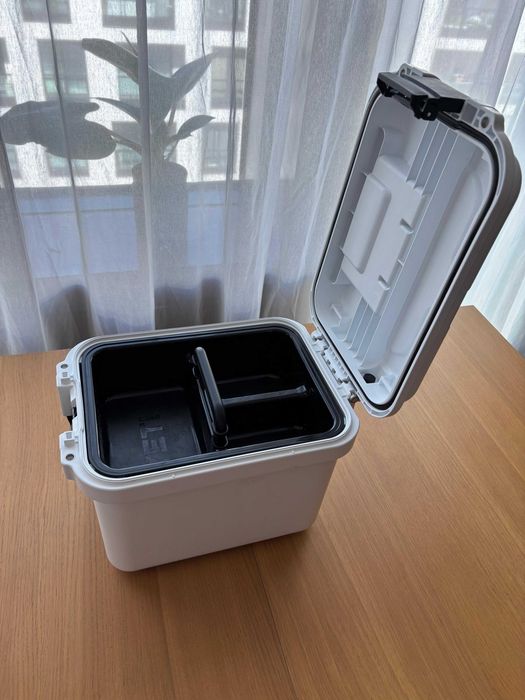 YETI LoadOut GoBox 15 – skrzynka wodoszczelna (biała)