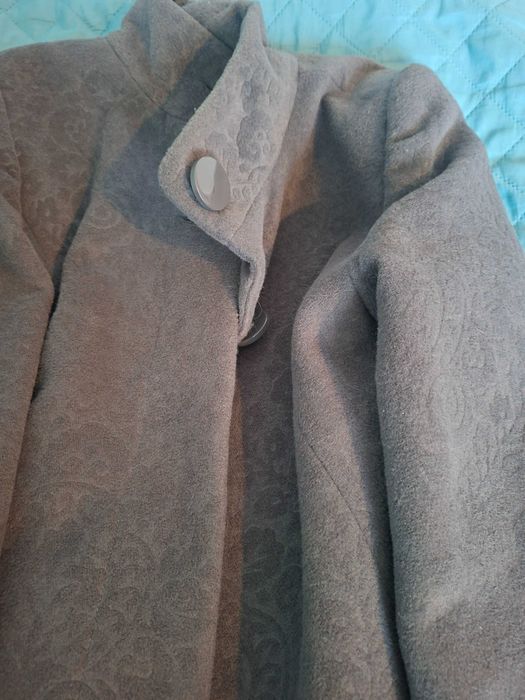 Płaszcz damski flauszowy ocieplany rozm 38