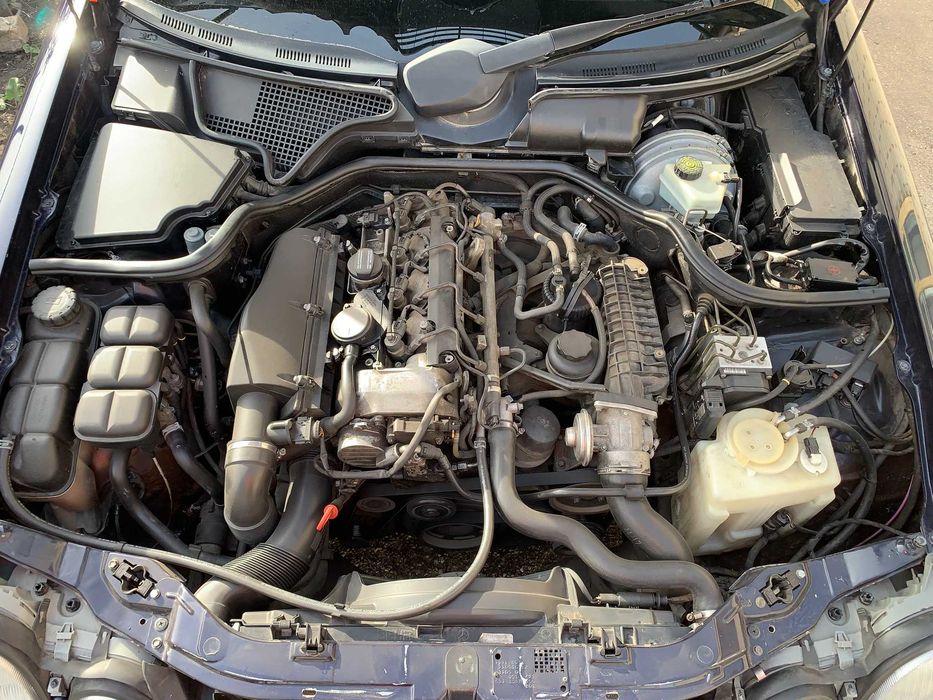 Mercedes E220 W210